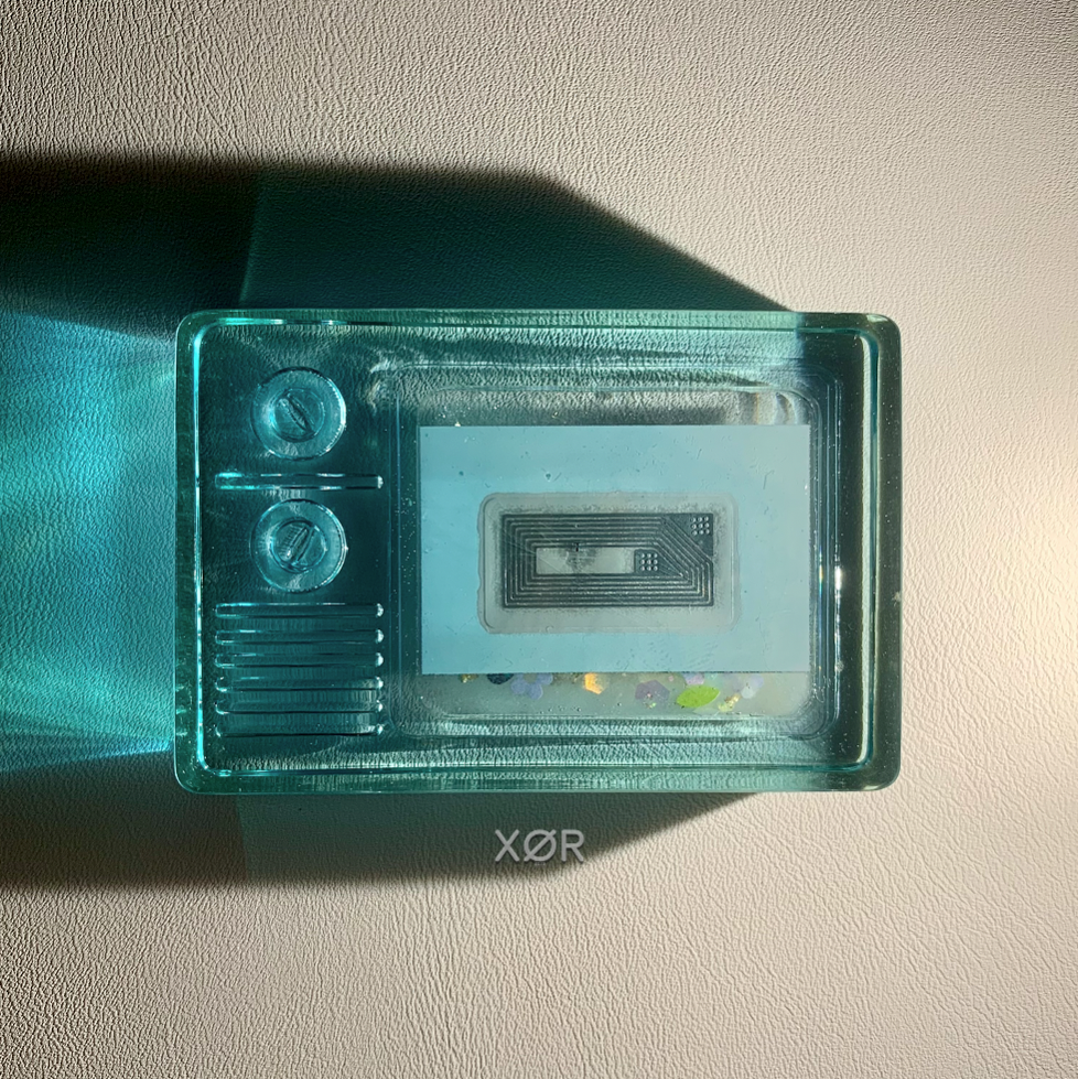 XØR™ Handcrafted Card SYLUS ❤️ Fluorescent | NFC | Suspended Glitter & 💰Gold leaf