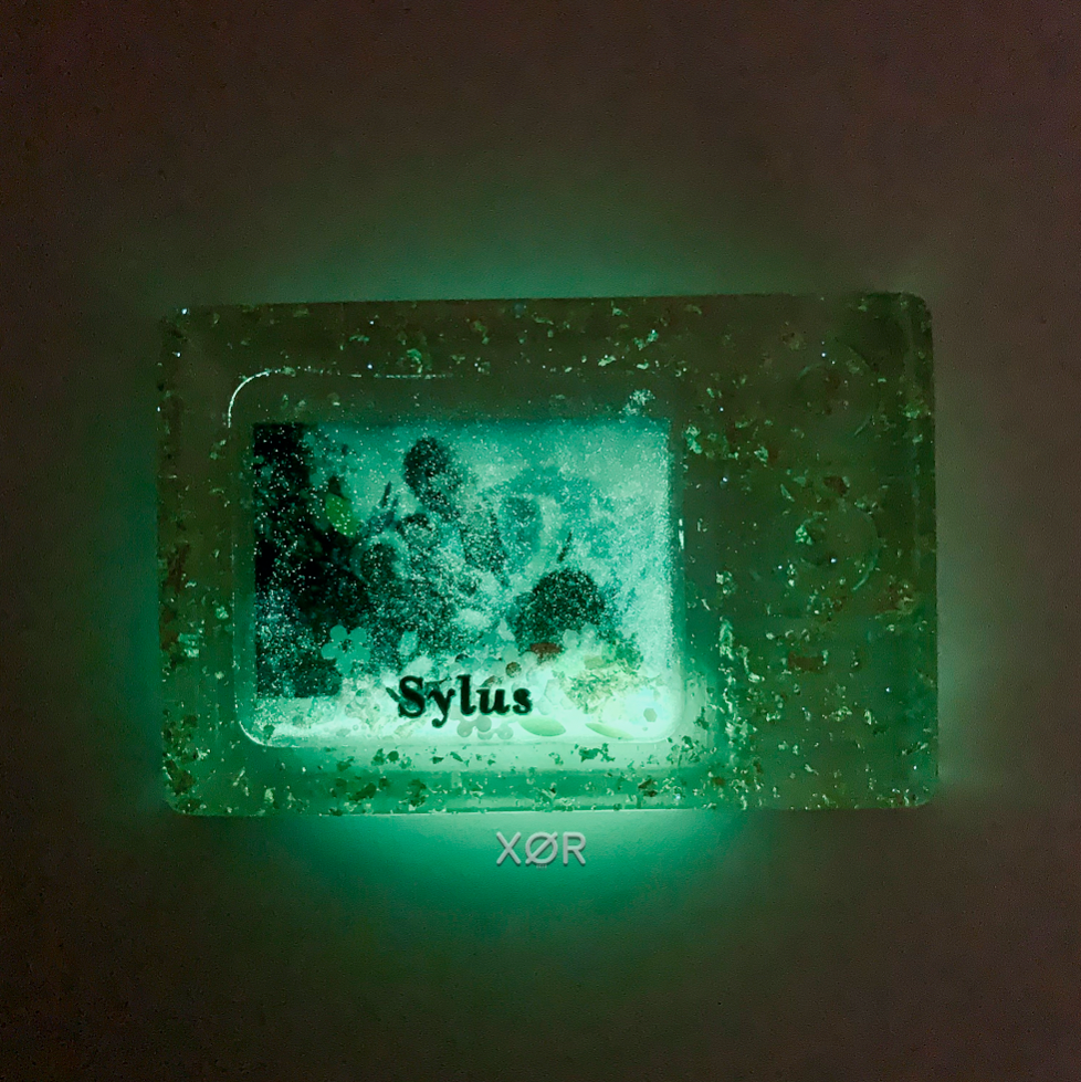 XØR™ Handcrafted Card SYLUS ❤️ Fluorescent | NFC | Suspended Glitter & 💰Gold leaf